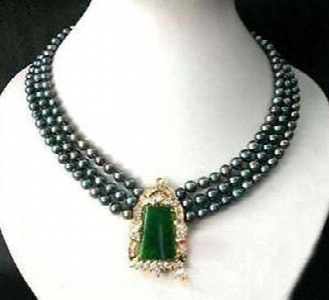 3 Row Pearl Green Stone Crystal Pendant Necklace