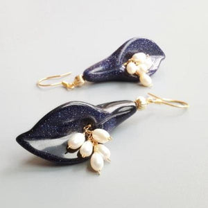 Calla Lily Goldstone Pearl Earrings