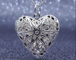 Heart-Shaped Mesh Photo Frame Necklace Pendant