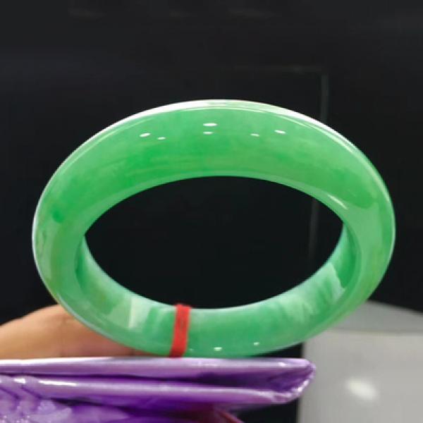 Zheru Jewelry Natural Myanmar Jadeite 54-64mm Green Bracelet