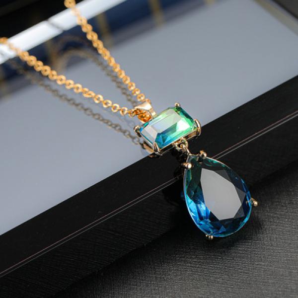 Green Tourmaline Drop Pendant Necklace for Women