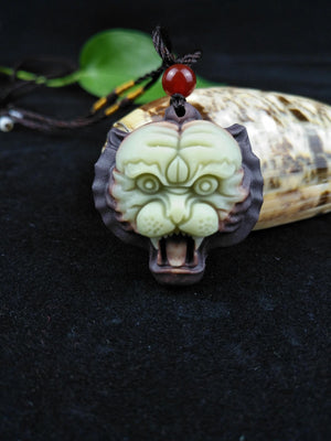 Chinese Purple Robed Jade Tiger Pendant Necklace Lucky Amulet Set