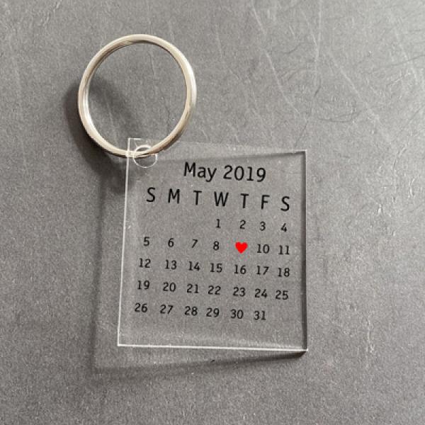 Personalized Calendar KeyChain Acrylic Plate Hand Engrave Heart Date