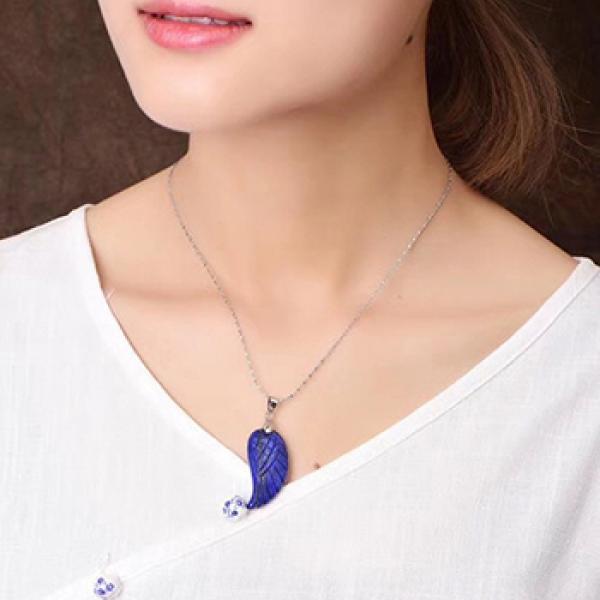 Natural Stone Pendant Wings Necklace Lucky Jewelry