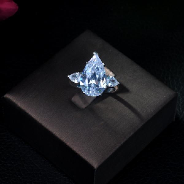 Famous Women CZ Wedding Crown Rings R-14