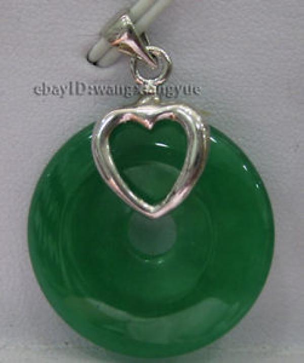 25mm Natural Green Jade Round Pendant Necklace