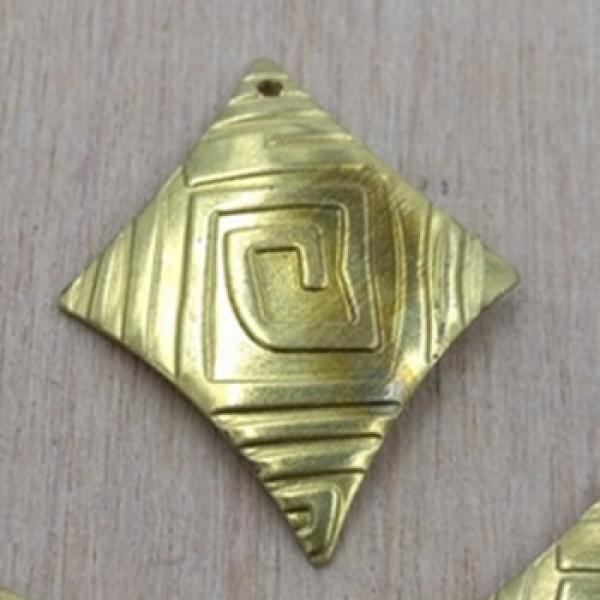 BoYuTe 100Pcs 3 Colors Geometric Pendant Charms for Jewelry Making