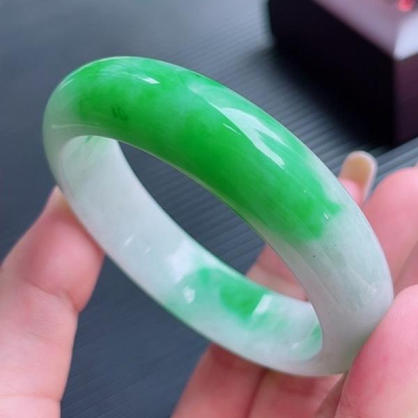 Natural Burmese Jadeite Light Green 54-64mm Bracelet Princess Jewelry
