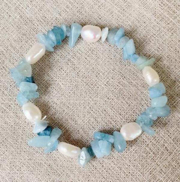 Baroque Freshwater Pearl Bracelet with Crystal Chips Stone