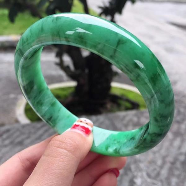 Zheru Princess Jadeite Green Bracelet 54-64mm Natural Myanmar Jewelry