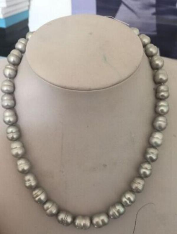 Tahitian Silver Grey Baroque Pearl Necklace 18''