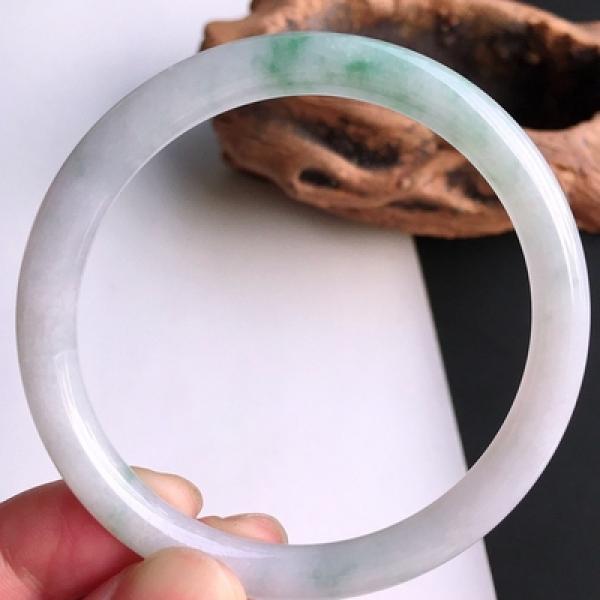 Zheru Jewelry Natural Burmese Jadeite 54mm-64mm Light Bracelet