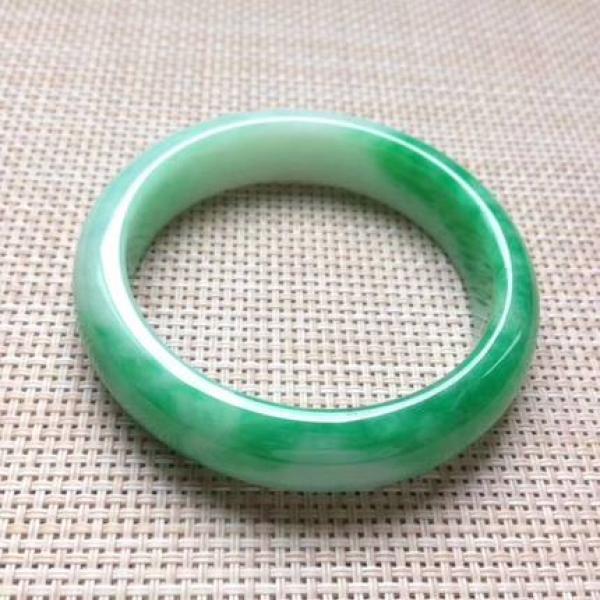 Zheru Jewelry Natural Jadeite Light Green 54-62mm Bracelet Princess Gift