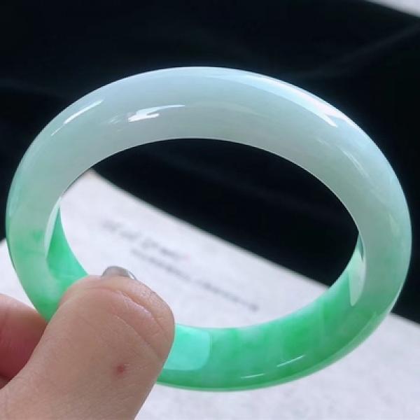 Zheru Jade Two-Tone Bracelet for Mom & Girlfriend