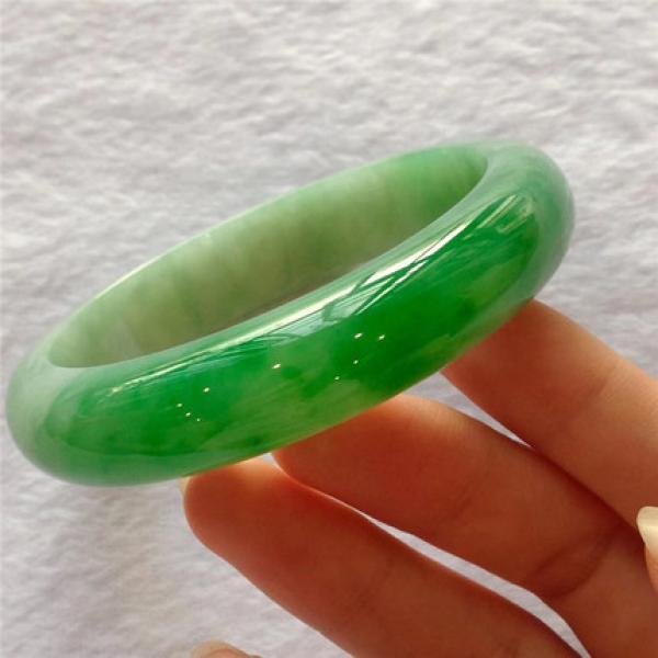 Zheru Jewelry Natural Burmese Jade 54-64mm Light Green Two-Color Bracelet