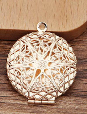 10pc Round Filigree Essential Oil Aromatherapy Diffuser Perfume Locket Pendant