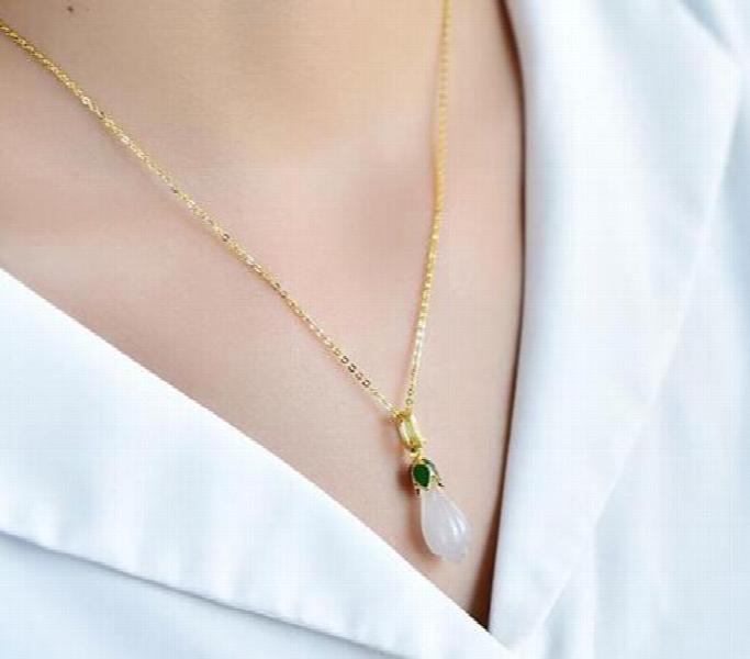 Jade Flower Earring Pendant Set