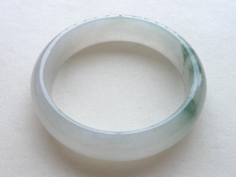 Zheru Jewelry Myanmar Jadeite Two-Tone Bracelet 54-64mm