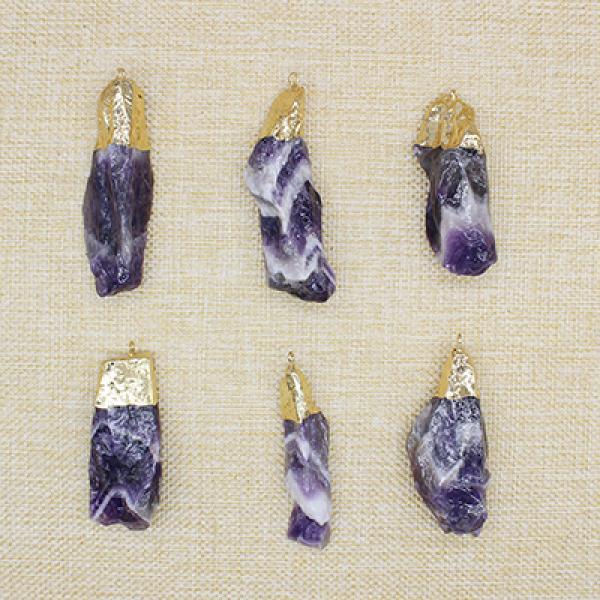 Natural Crushed Stone Pendant Irregular Shape Crystal Ladies Jewelry