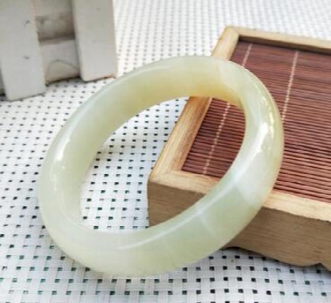 Natural Pattern Round Bangles Hand-Carved Bracelet