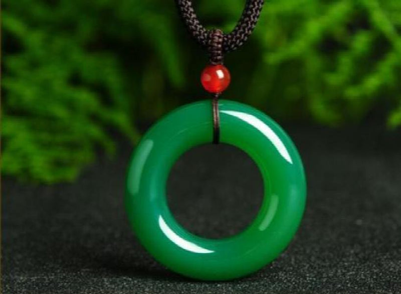 Green Chalcedony Pendant Necklace Sweater Chain Jewelry