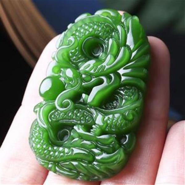 Green Jade Dragon Pendant Hand-carved Amulet Accessories