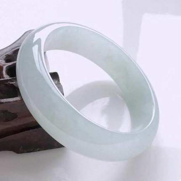 Burmese Jadeite Light Green 54-62mm Bracelet Princess Jewelry