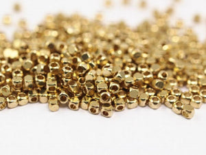 250pcs Tiny 2.5mm Square Cube Spacer Beads