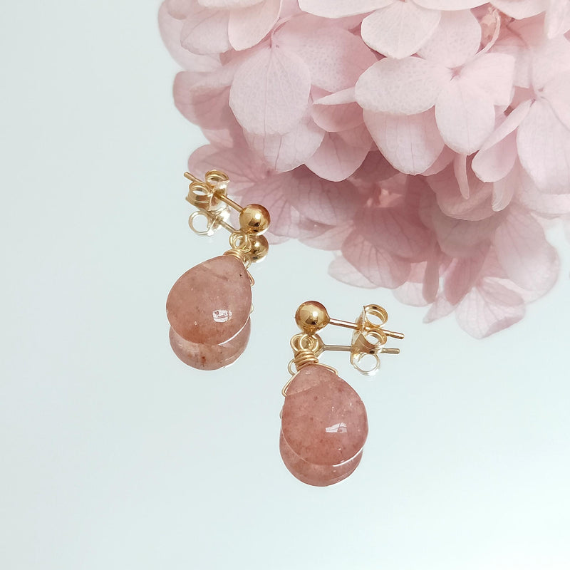 Strawberry Quartz Teardrop Stud Earrings for Daily Wear
