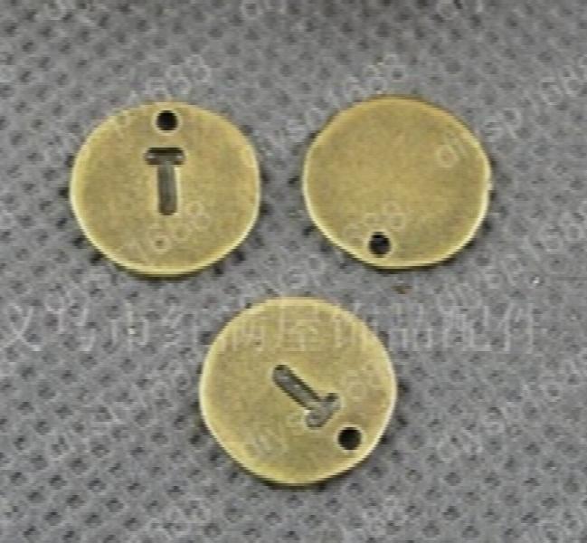 200 pcs Antique Bronze Plated Letters Round Charms Pendants