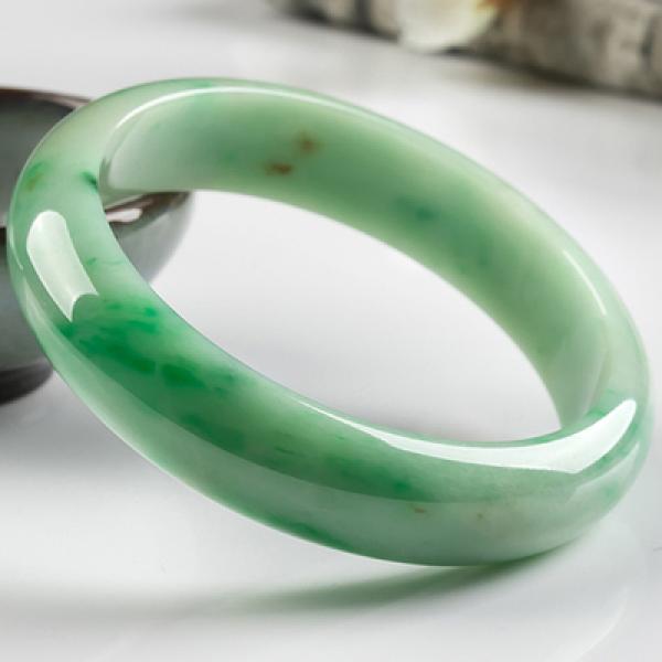 Zheru Jewelry Natural Green Burmese Jadeite 54-64mm Bracelet for Her