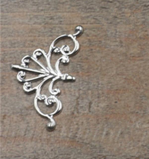 50pcs 16x28mm Flower Motif European Hollow Charms DIY Vintage Jewelry