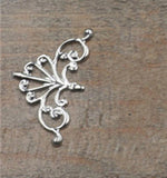 50pcs 16x28mm Flower Motif European Hollow Charms DIY Vintage Jewelry