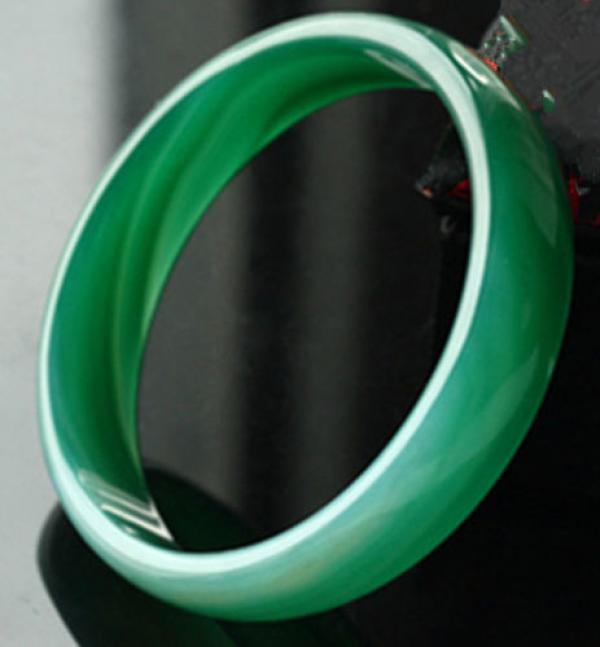 Natural Green Bangle Bracelet