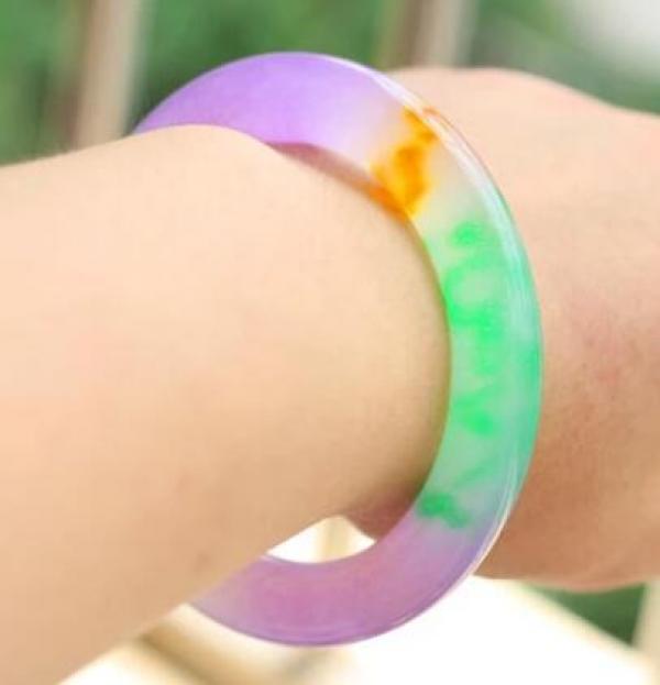 Natural Jade Bangle Bracelet Hand-Carved Fine Charm Jewelry