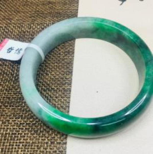 Natural Jadeite Bracelet Light Green + Yang Green 54-62mm A Class