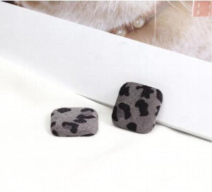 50pcs Leopard Print Cartoon Flatback Beads DIY Jewelry Earring Accessory