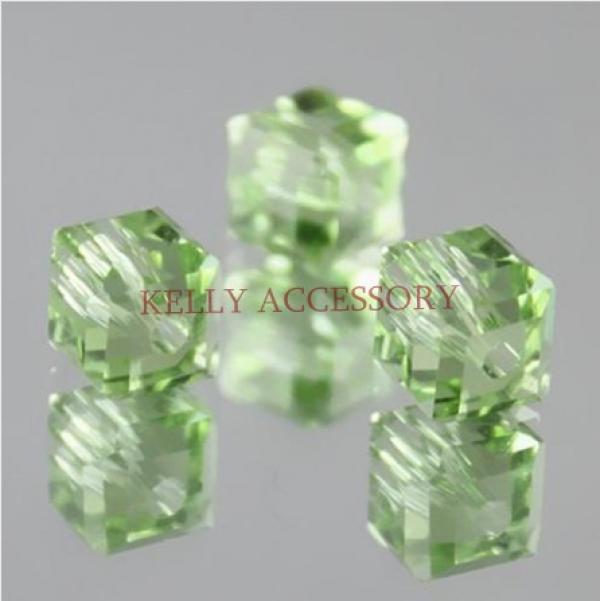 100pcs 10mm Spring Green Crystal Glass Beads Faceted Square