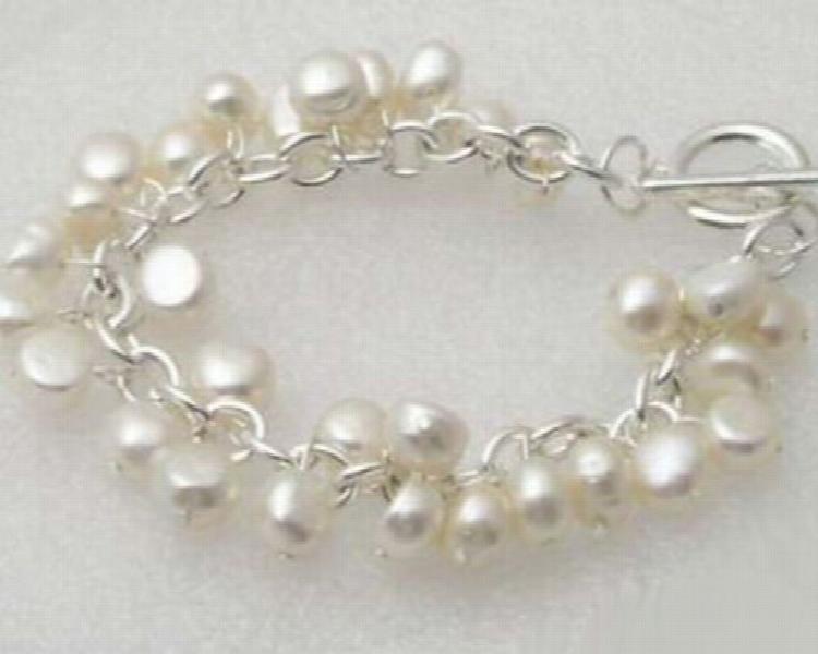 Pearl Link Clasp Bangle Bracelet for Women