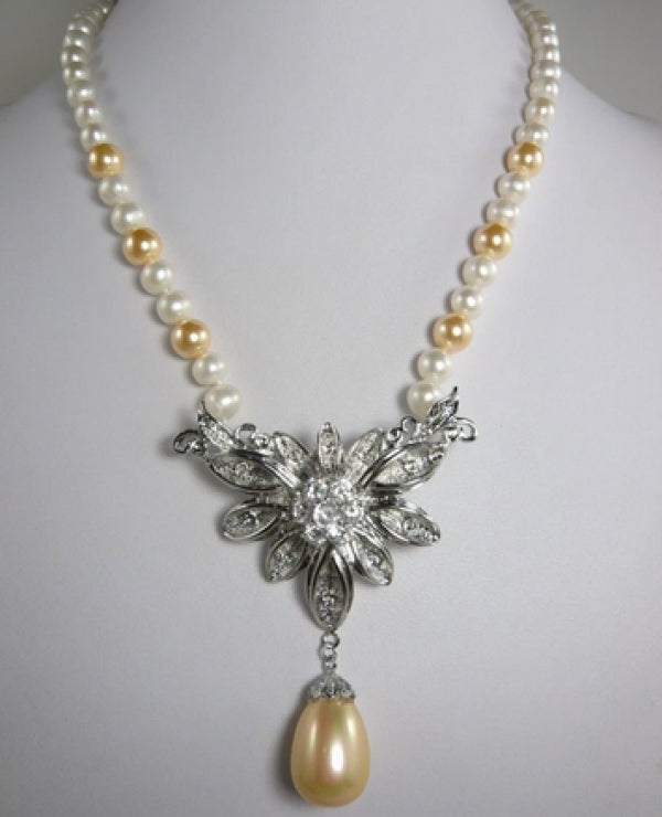 Noble Pearl & 8MM Shell Pearl Pendant Necklace