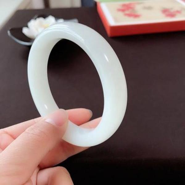 Zheru Jewelry Hetian Jade Bracelet 54-64mm Gift for Mother and Girlfriend