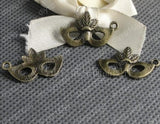 100pcs Antique Bronze Mask Pendants 26*17MM DIY Jewelry Making JHA1765