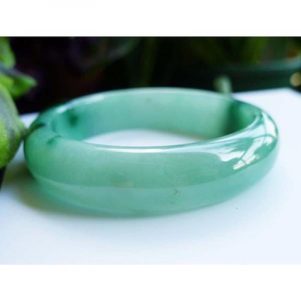 Zheru Light Green Jade Bracelet 54-64mm for Mother and Girlfriend
