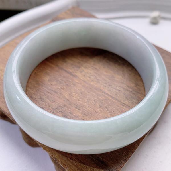 Zheru Natural Burmese Jadeite 54-64mm Light Bracelet Princess Jewelry