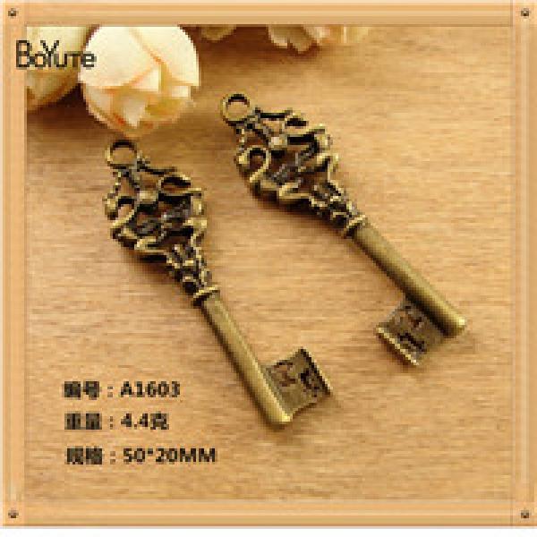 BoYuTe 40 Pcs 50*20MM Antique Bronze Key Pendant Charms