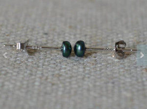 Freshwater Pearl Stud Earring 3.5-4mm Tiny Pearls Fine Jewelry