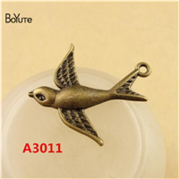 BoYuTe 30*33MM Antique Bronze Bird Charms Pendant Jewelry Making Diy Crafts