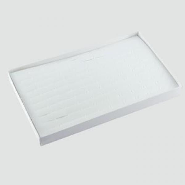 Elegant 100-Ring Box