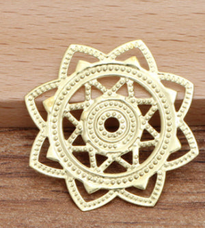 50-Piece DIY Jewelry Accessories 30mm Charms Brass Flower Filigree Flower Slice