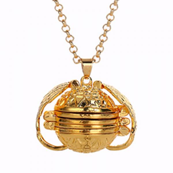Retro Style Wing Pendant Necklace with Photo Box Aromatherapy Pendant